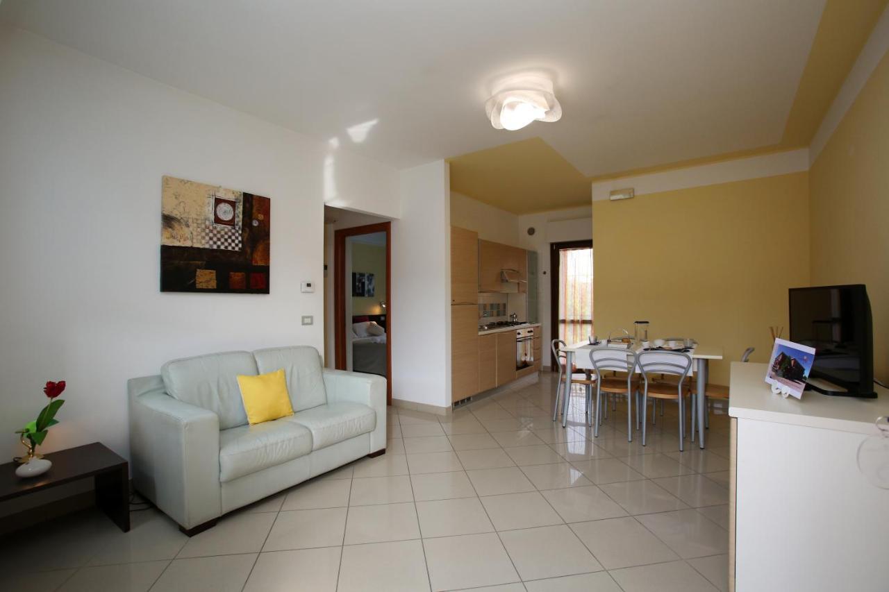 Residence Villaggio Del Sole Térmoli Exterior foto
